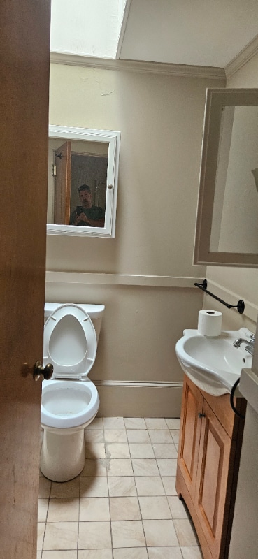 Building Photo - 64 Kenyon St