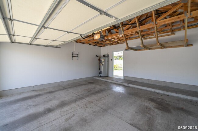 Building Photo - $5,250 /4 Bed / 3 Bath/Private Lagoon Access, Solar Savings & Resort-Style Living in Exclusive Ho...