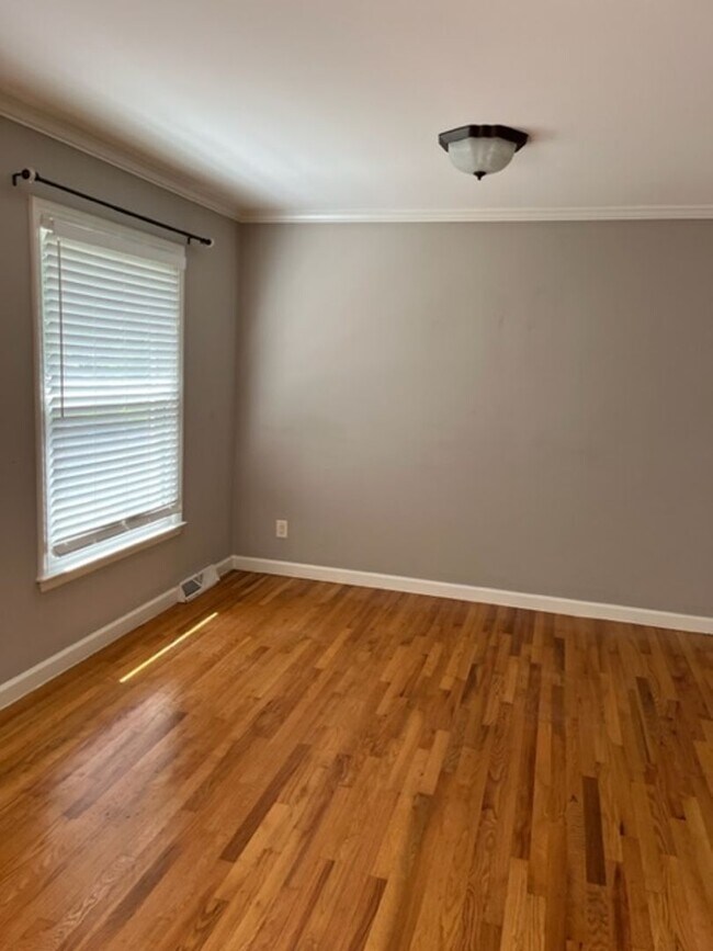Building Photo - 1502 Lafayette Ct