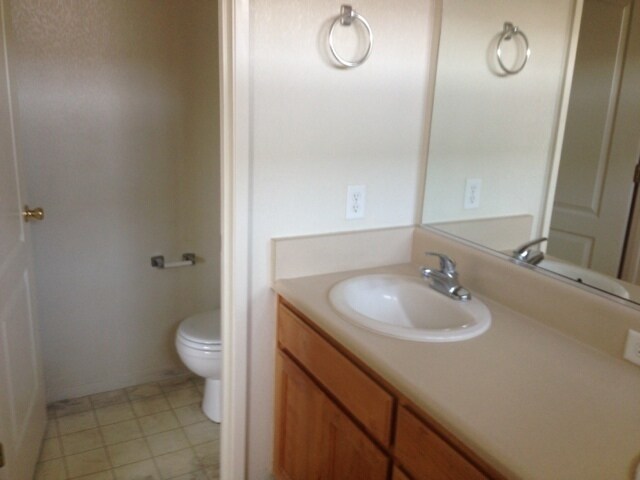 Building Photo - 730 Waterford Way