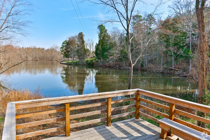 lake views - Villas Marlin Bay