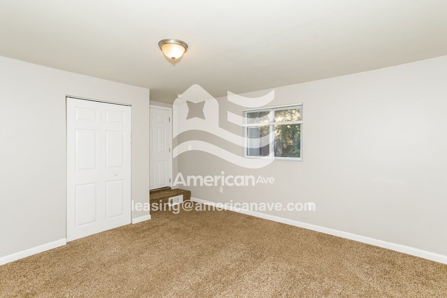 Building Photo - 34048 Rhonswood St