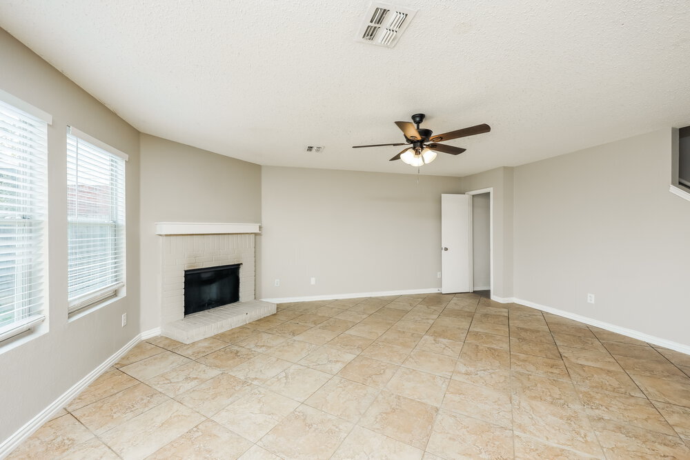 Building Photo - 8201 Montecito Dr