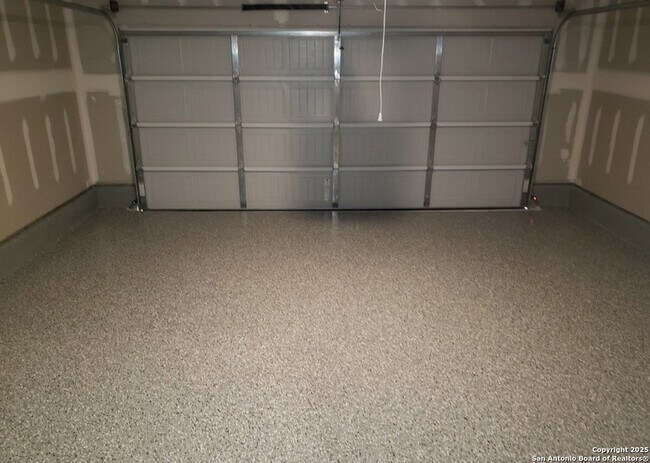 Building Photo - 2027 Sisyphus Vw