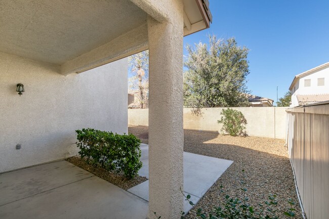 Building Photo - Beautiful 3-Bedroom Home in Silverado Ranch