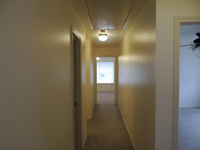 Building Photo - 8870 Kempwood Dr