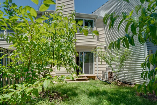 Building Photo - 19664 Wootton Ave