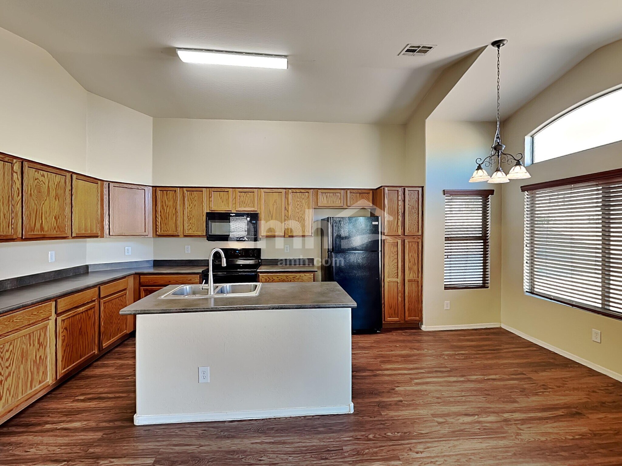 Building Photo - 2472 W Cool Water Way