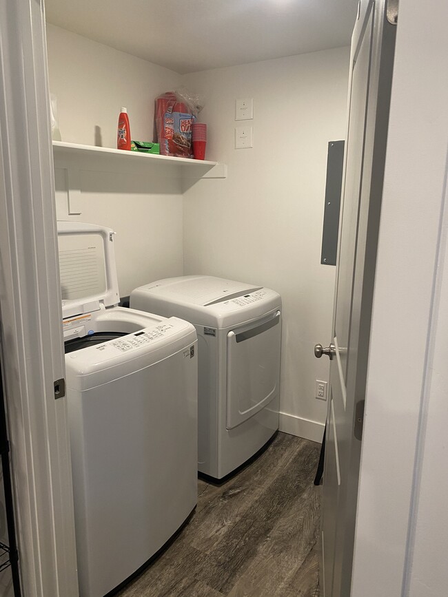 Laundry Room - 875 S Depot St