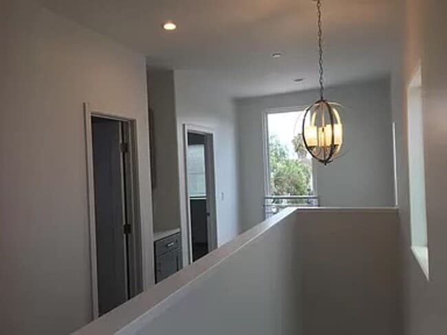 Building Photo - Spacious San Diego Home!