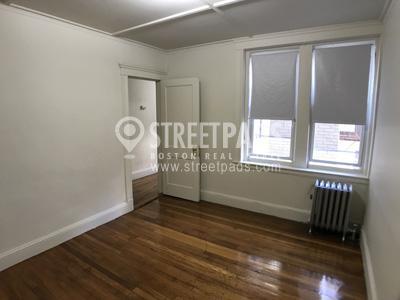 Building Photo - 1 bedroom in Boston MA 02215