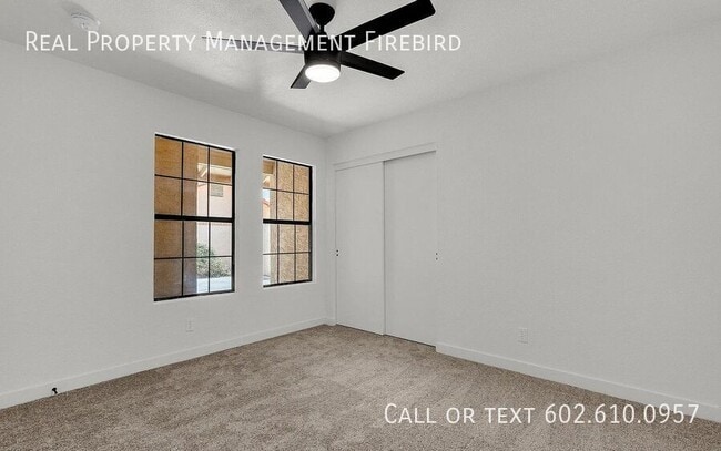 Building Photo - 5216 E Half Moon Dr