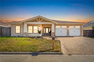 Building Photo - 6 Virginia Hills