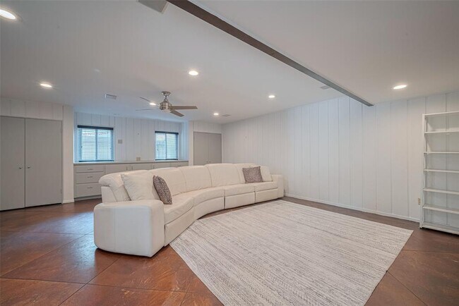 Building Photo - 13622 Comely Ln