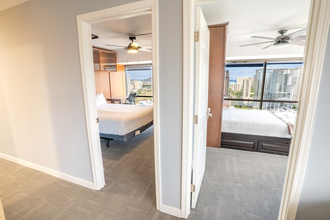 Building Photo - 1750 Kalakaua Ave