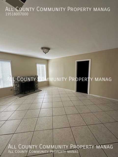 Building Photo - 6563 Whitman Ct