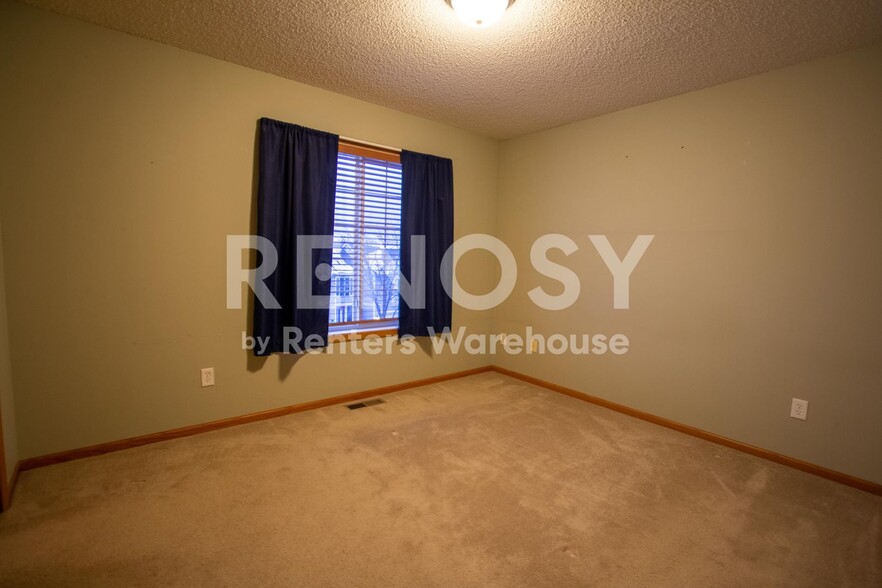 Building Photo - 16477 Timber Crest Dr SE
