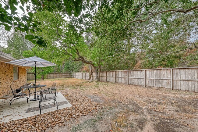 Building Photo - 3903 Hermitage Hollow Ln