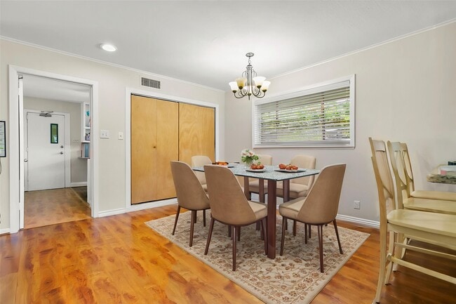 Building Photo - 3641 Deal St