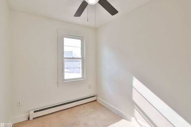 Building Photo - 50 W Catawissa St