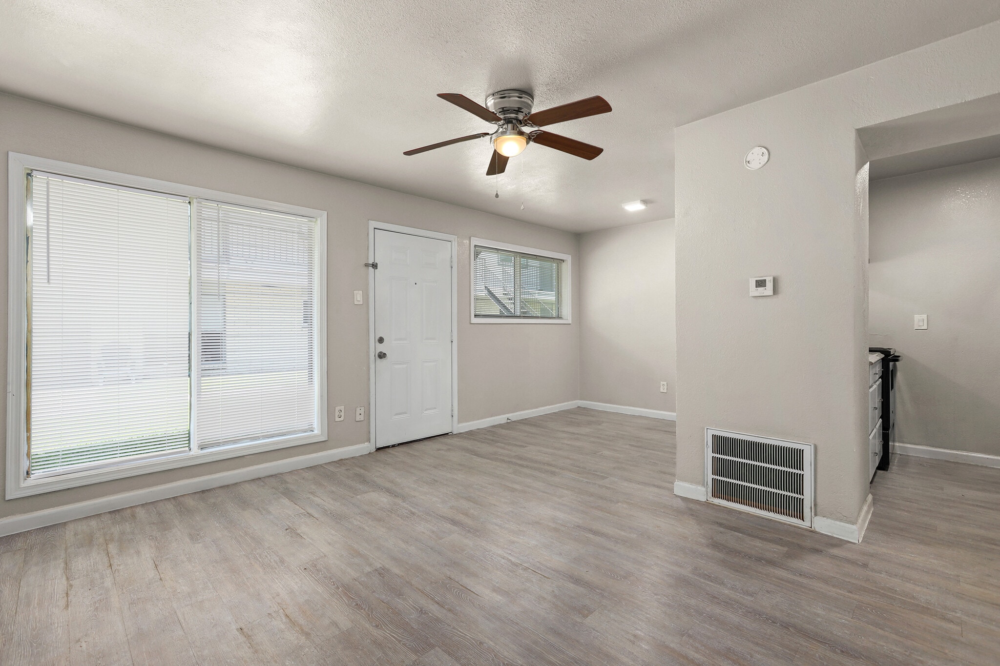 Building Photo - Gayle Villa Apartments