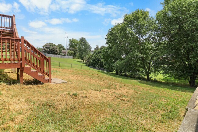 Building Photo - 704 Jace Dr