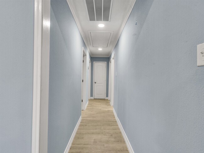 Building Photo - 4418 Dacca Dr