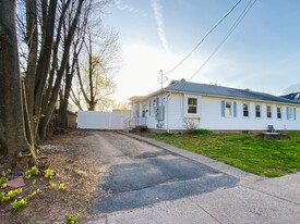 Building Photo - 58 Waddell Rd