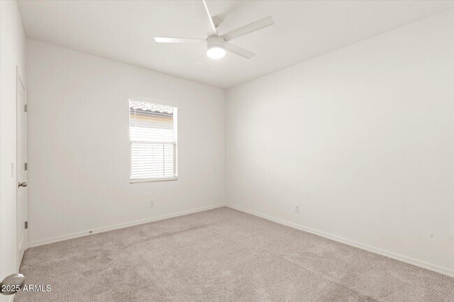 Building Photo - 18461 N Los Gabrieles Way
