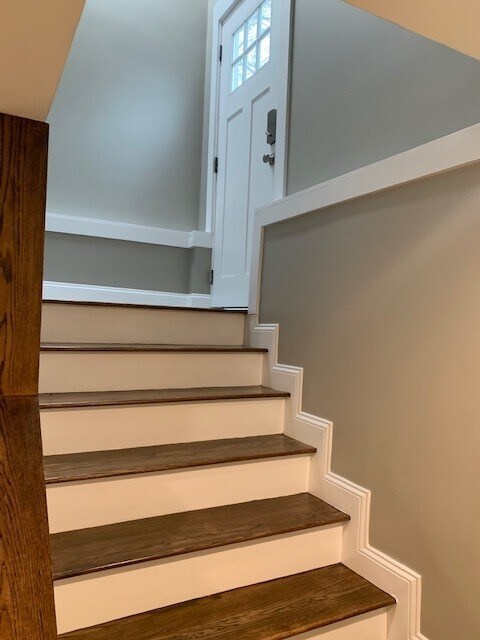 Building Photo - 819 W 43rd St