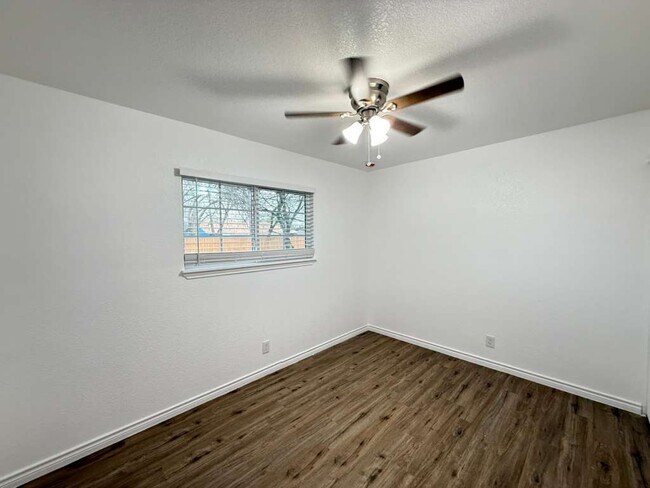 Building Photo - 8618 Sweet Maiden Dr