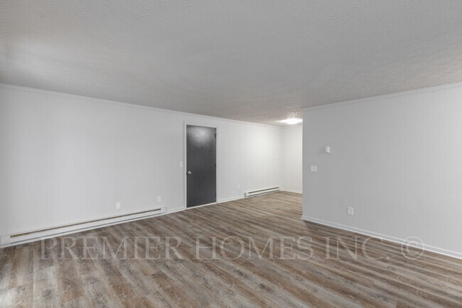 Building Photo - 835 Constitution Ave