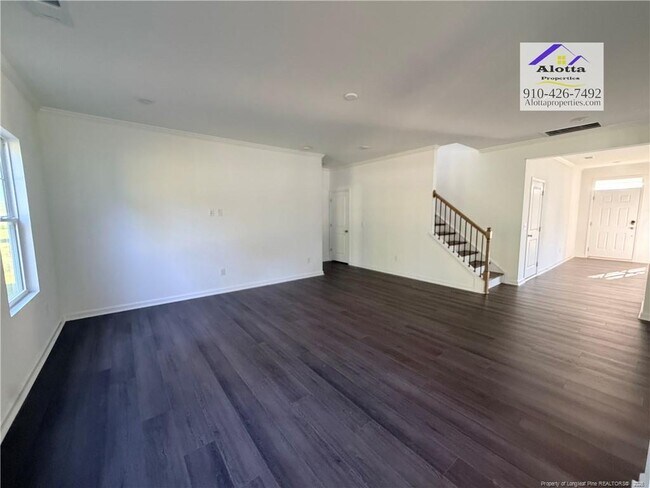 Building Photo - 156 Hanover Dr