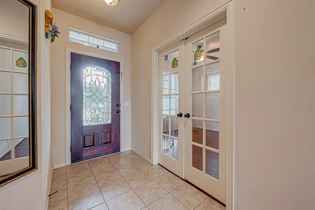 Building Photo - 5626 Jay Thrush Dr