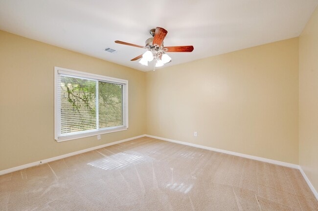 Building Photo - 1165 Mesa Blanca