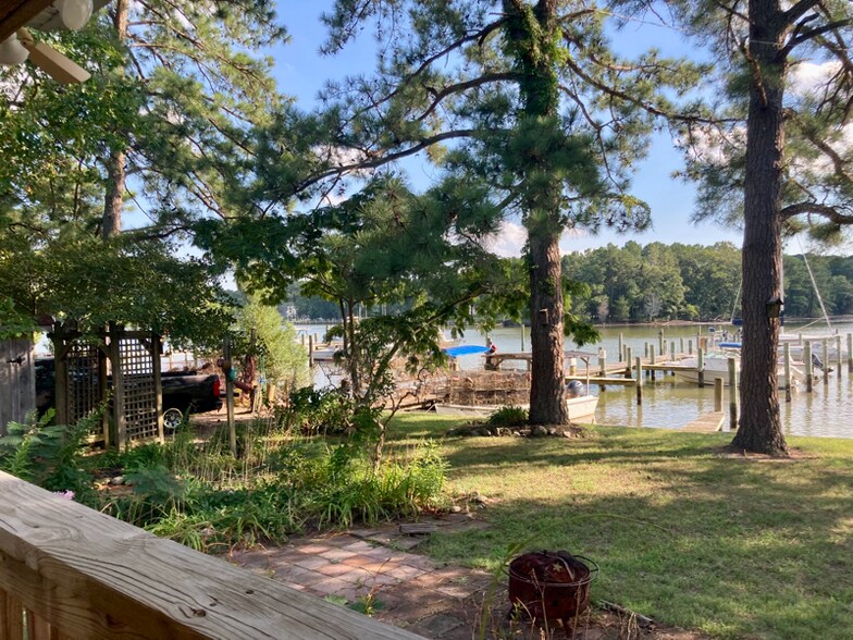 Primary Photo - 18342 Clarke Rd