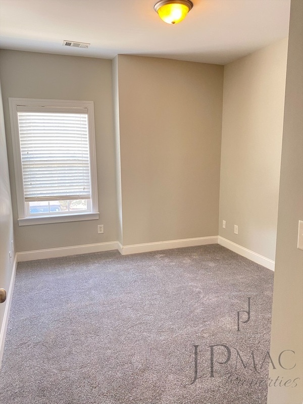 Building Photo - 364 Easterlin Way