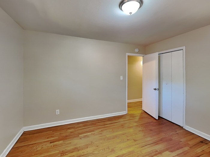 Building Photo - 1407 Palmer Pl SW