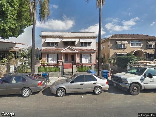 Building Photo - 2928 Kenwood Ave