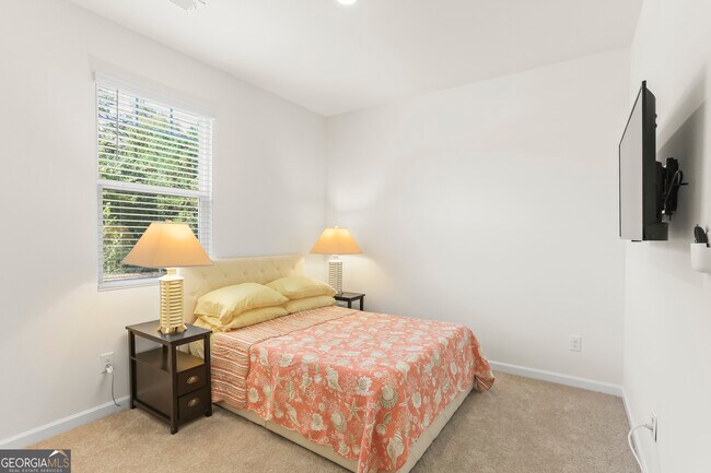 Building Photo - 3688 Chevington Ct SE