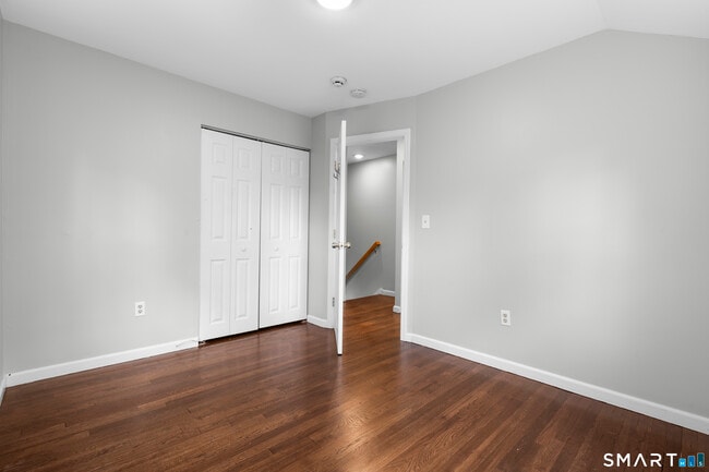 Building Photo - 224 Melville Dr