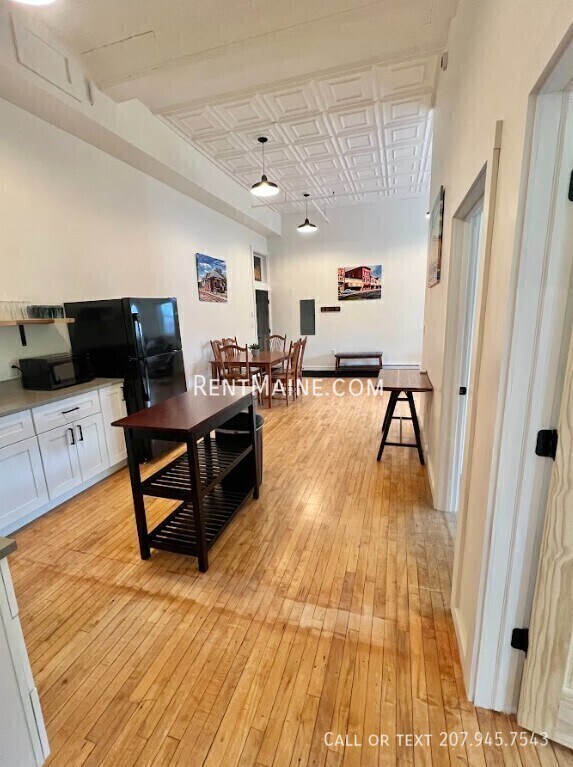 Building Photo - 113 N Lancey St