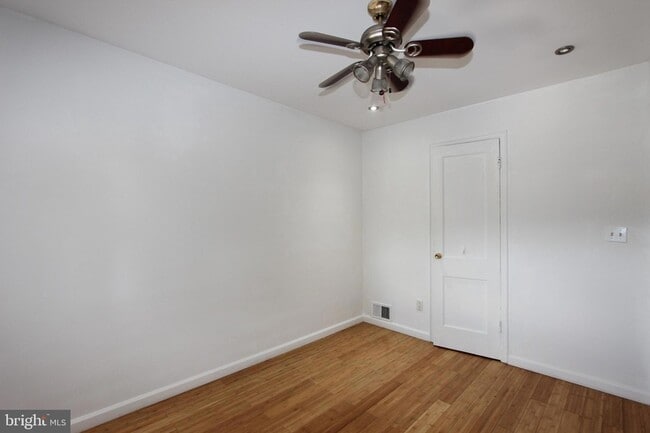 Building Photo - 1535 K St SE