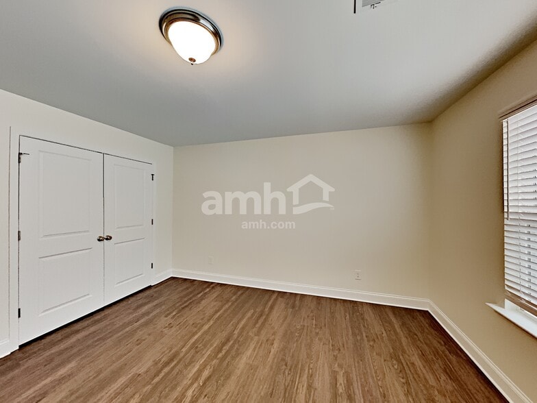 Building Photo - 604 Woodall Rd