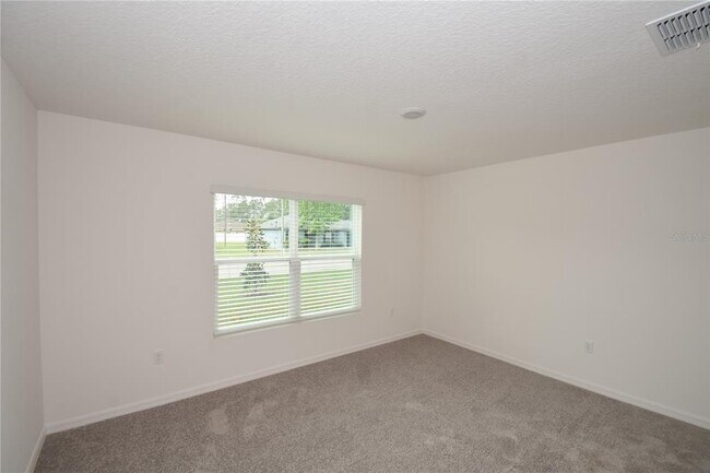 Building Photo - 5 Llestone Path