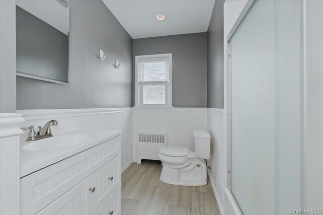 Building Photo - 98 Nassau Rd