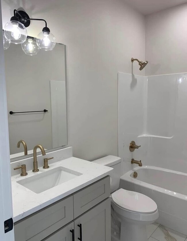 Building Photo - 6549 WA-262