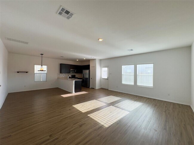 Building Photo - 512 Gabbro Gdns