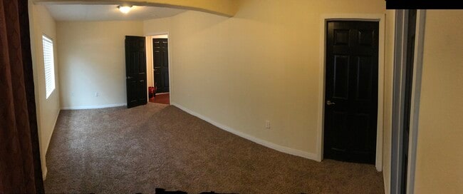 Building Photo - 4318 Glen St