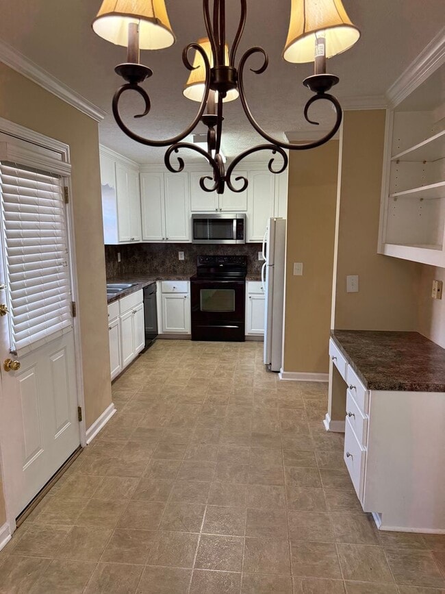 Building Photo - Ryan Ridge Rental